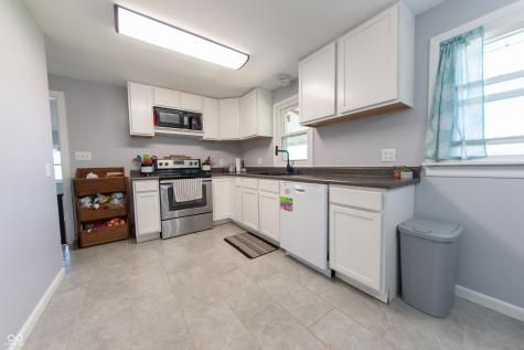 7930 E 25th Street Columbus IN 47203
