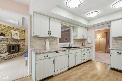 1373 Echo Bend Street Greenwood IN 46142