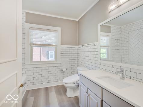 27 W 46th Street Indianapolis IN 46208