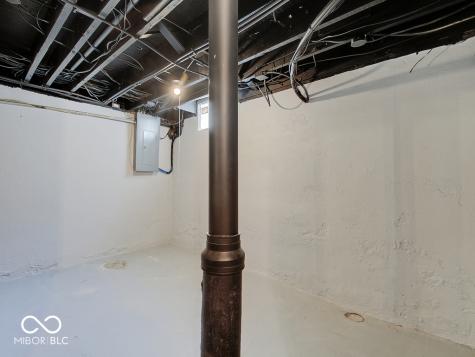 27 W 46th Street Indianapolis IN 46208