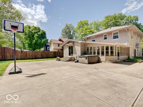 27 W 46th Street Indianapolis IN 46208