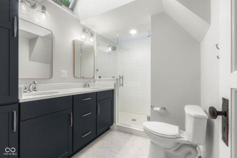 2316 Lafayette Avenue Columbus IN 47201