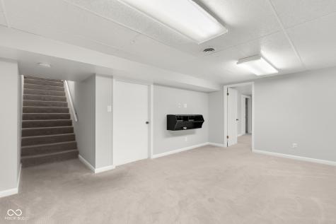 2316 Lafayette Avenue Columbus IN 47201