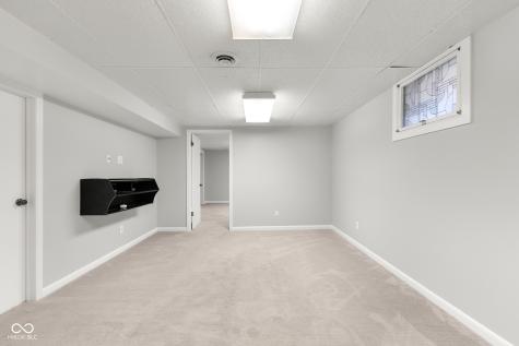 2316 Lafayette Avenue Columbus IN 47201