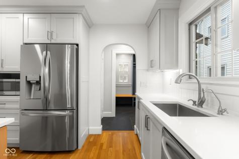 2316 Lafayette Avenue Columbus IN 47201
