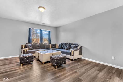 5859 Edelle Drive Indianapolis IN 46237