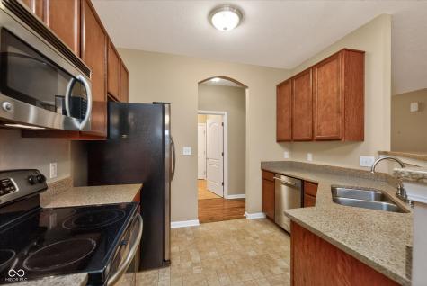 6111 Moon Shadow Drive Indianapolis IN 46259