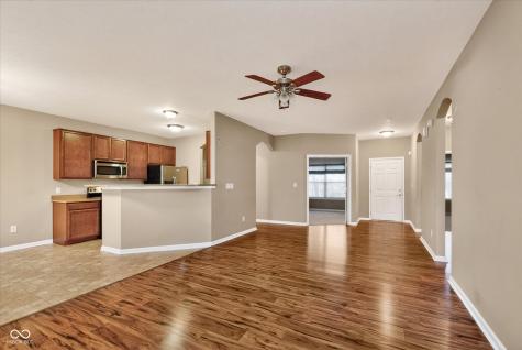 6111 Moon Shadow Drive Indianapolis IN 46259