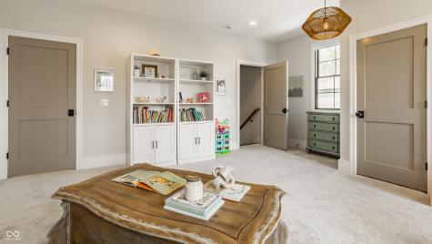 3844 Cherwell Drive Zionsville IN 46077