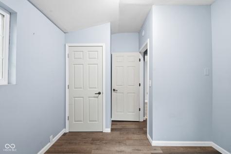 813 Cottage Avenue Columbus IN 47201