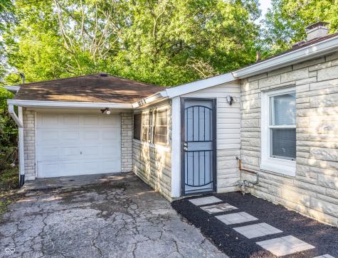 5927 E 23rd Street Indianapolis IN 46218