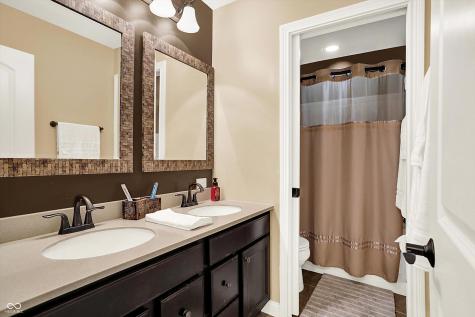 3176 Tecumseh Way Bargersville IN 46106