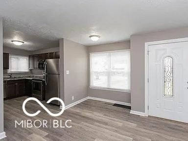 3755 N Hawthorne Lane Indianapolis IN 46218