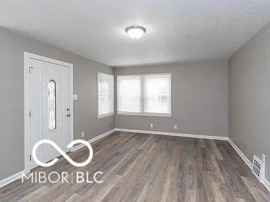 3755 N Hawthorne Lane Indianapolis IN 46218