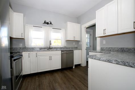56 Central Avenue Franklin IN 46131