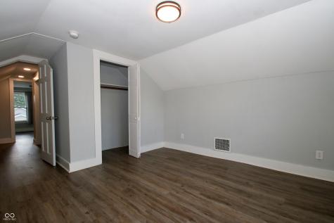 56 Central Avenue Franklin IN 46131