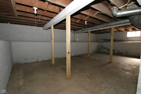 56 Central Avenue Franklin IN 46131