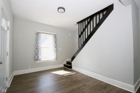 56 Central Avenue Franklin IN 46131