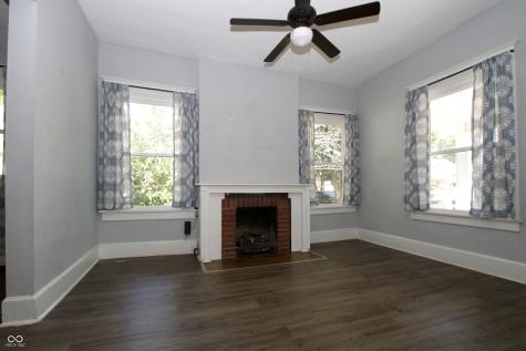 56 Central Avenue Franklin IN 46131