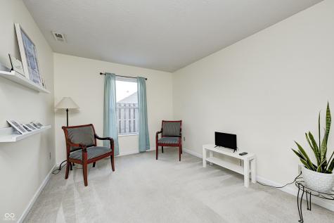 721 Treeview Circle Avon IN 46123