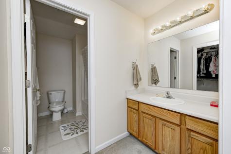 721 Treeview Circle Avon IN 46123