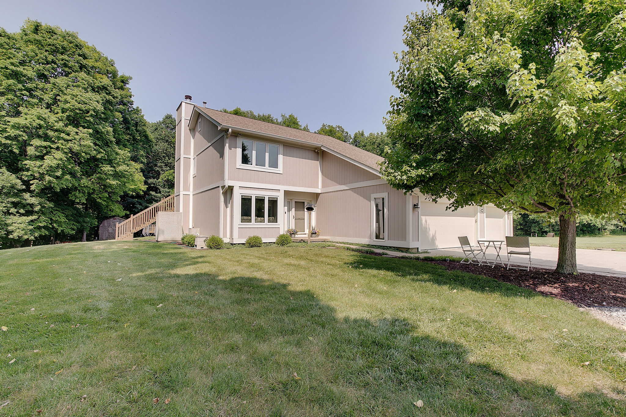 1669 S 900 E Zionsville IN 46077