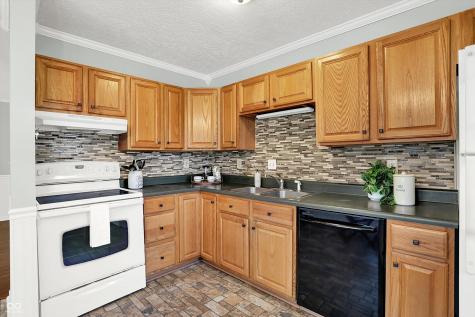 702 W Pierce Street Whitestown IN 46075