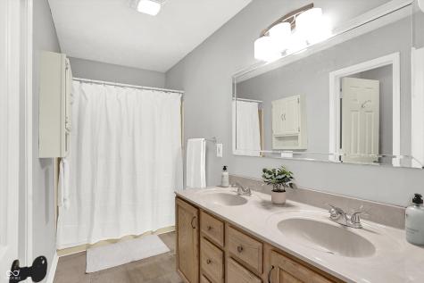 702 W Pierce Street Whitestown IN 46075