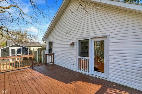 702 W Pierce Street Whitestown IN 46075