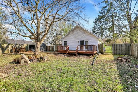 702 W Pierce Street Whitestown IN 46075