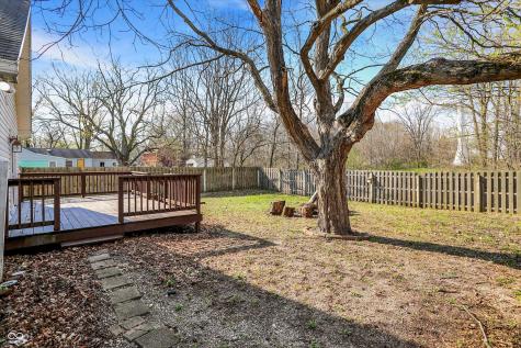702 W Pierce Street Whitestown IN 46075