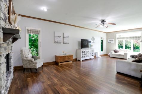 1159 Paris Drive Franklin IN 46131