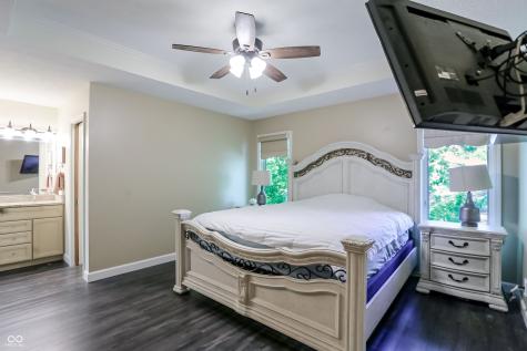 1159 Paris Drive Franklin IN 46131