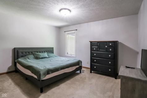 1159 Paris Drive Franklin IN 46131