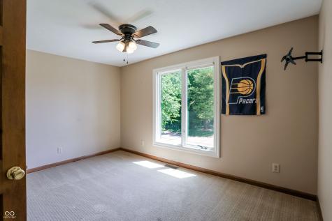 1159 Paris Drive Franklin IN 46131