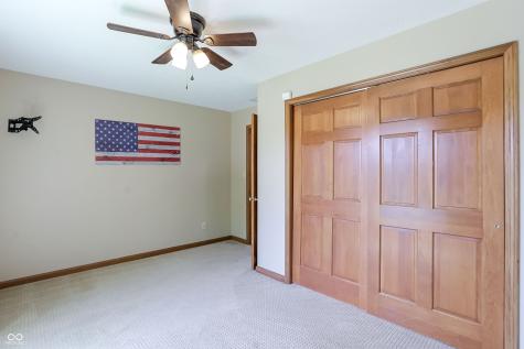 1159 Paris Drive Franklin IN 46131