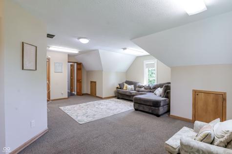 1159 Paris Drive Franklin IN 46131