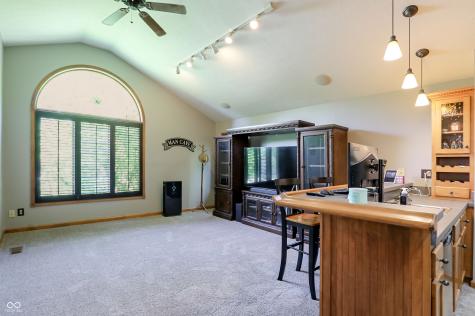 1159 Paris Drive Franklin IN 46131
