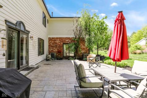 1159 Paris Drive Franklin IN 46131