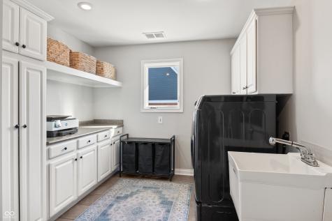 9398 W Mirror Road Columbus IN 47201