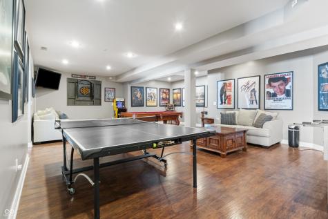 9398 W Mirror Road Columbus IN 47201