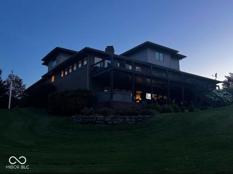 9398 W Mirror Road Columbus IN 47201