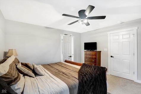 6165 E 122nd Street Carmel IN 46033