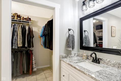 6165 E 122nd Street Carmel IN 46033