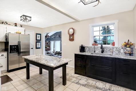 6165 E 122nd Street Carmel IN 46033