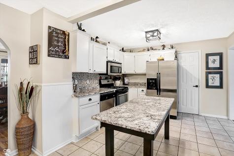 6165 E 122nd Street Carmel IN 46033