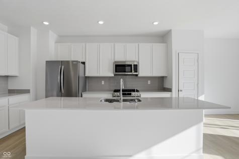 6634 Halsey Street Zionsville IN 46077