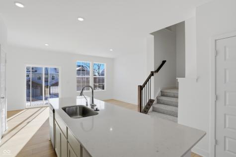 6634 Halsey Street Zionsville IN 46077