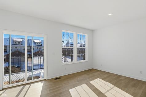 6634 Halsey Street Zionsville IN 46077