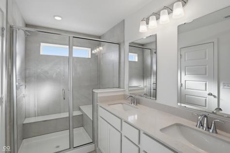 6634 Halsey Street Zionsville IN 46077